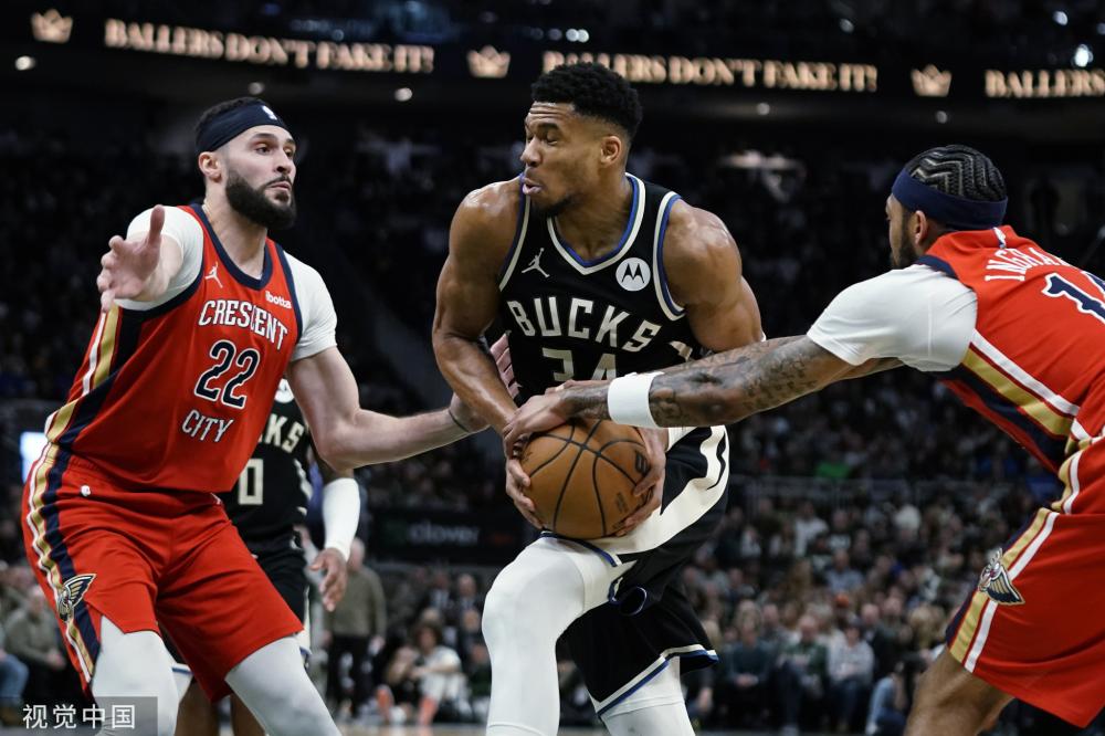 球员与裁判 球员与裁判