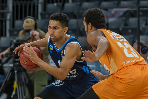 巴萨与蒙特 巴萨与蒙特